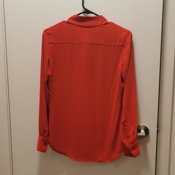 Silky red blouse - Picture 3 of 3